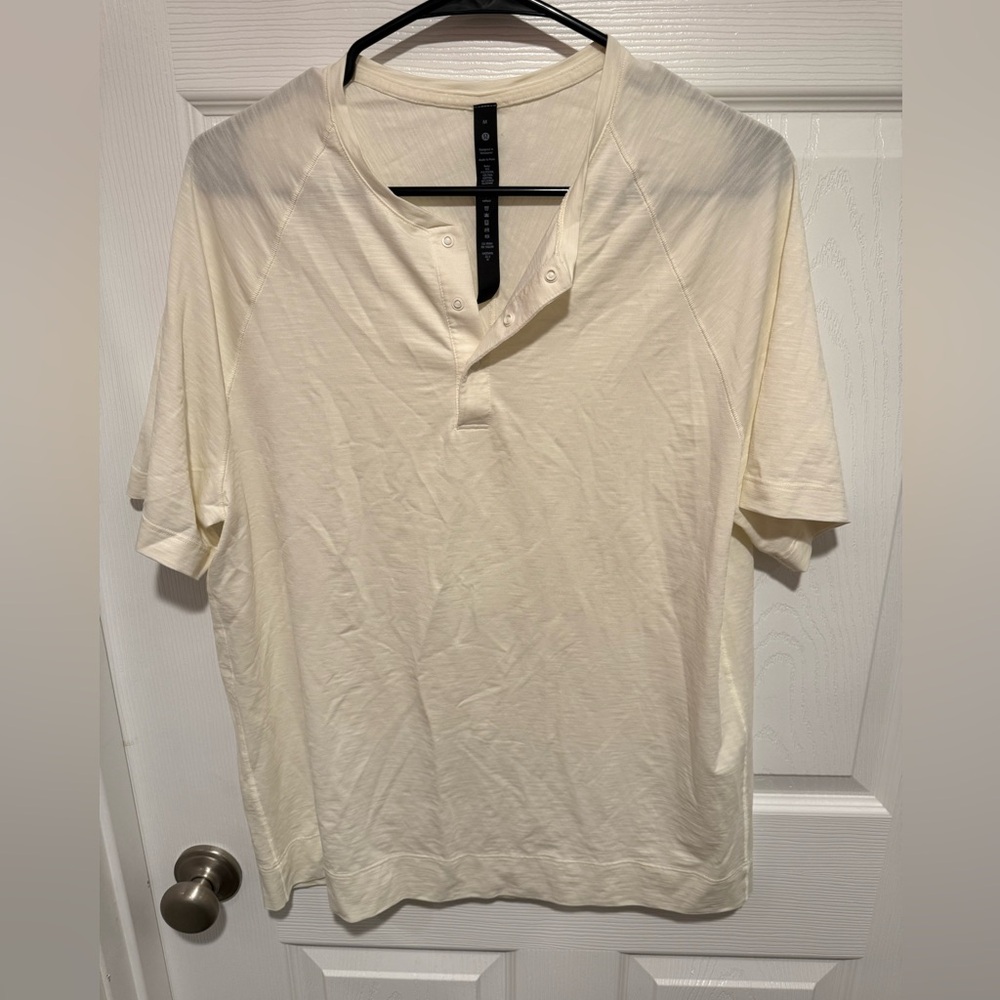 Men's lululemon basic shirt
